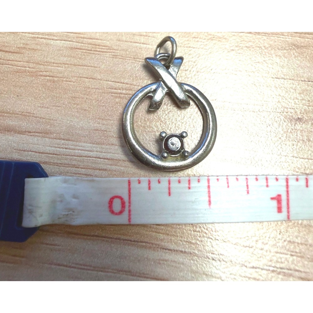 Vintage Silver Tone Wreath Bow Pendant‎ Charm Dark Red Rhinestone Stone Round